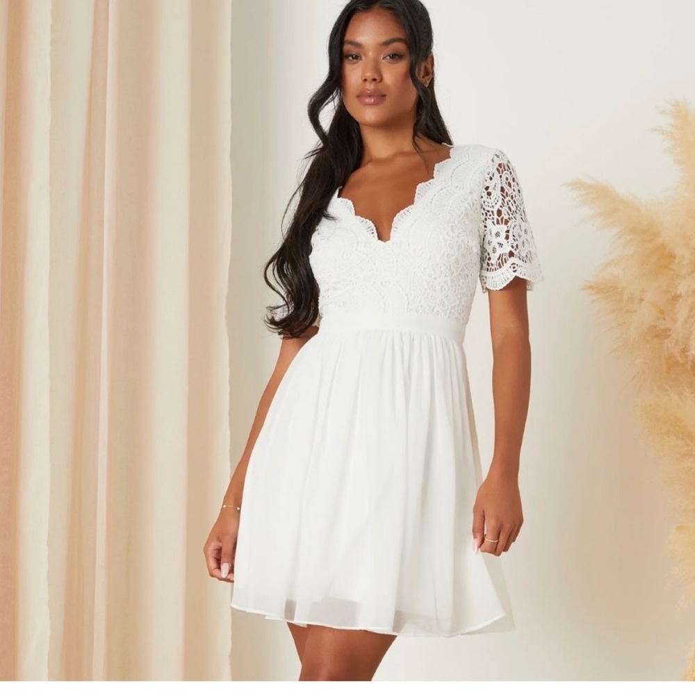 New lulus Elegant White Lace Dresssz medium